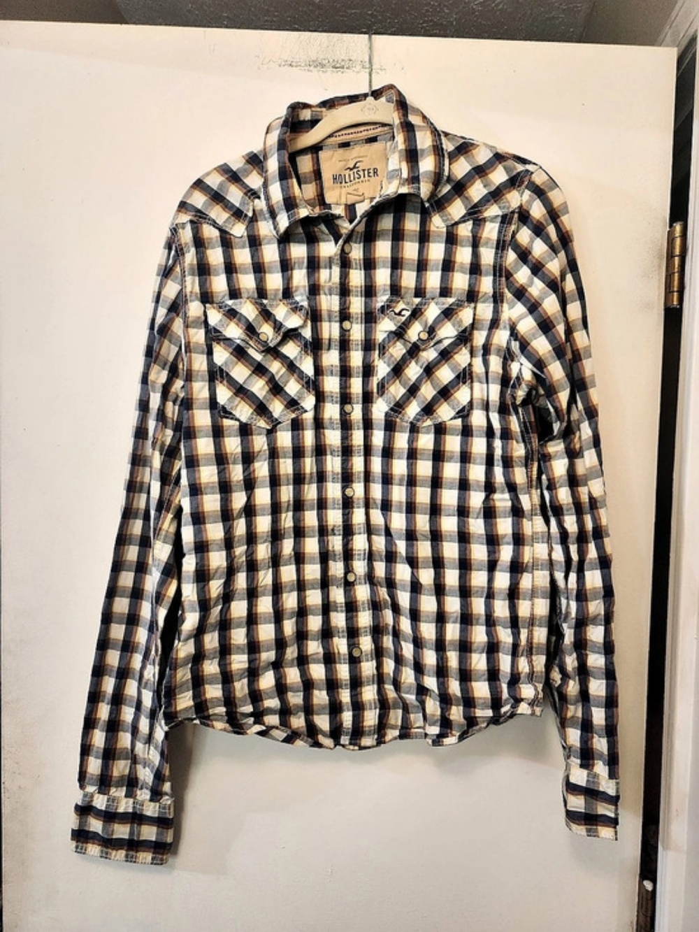 Hollister Men's Plaid Button Down in Blue & Brown Pearl Snaps Size Large
